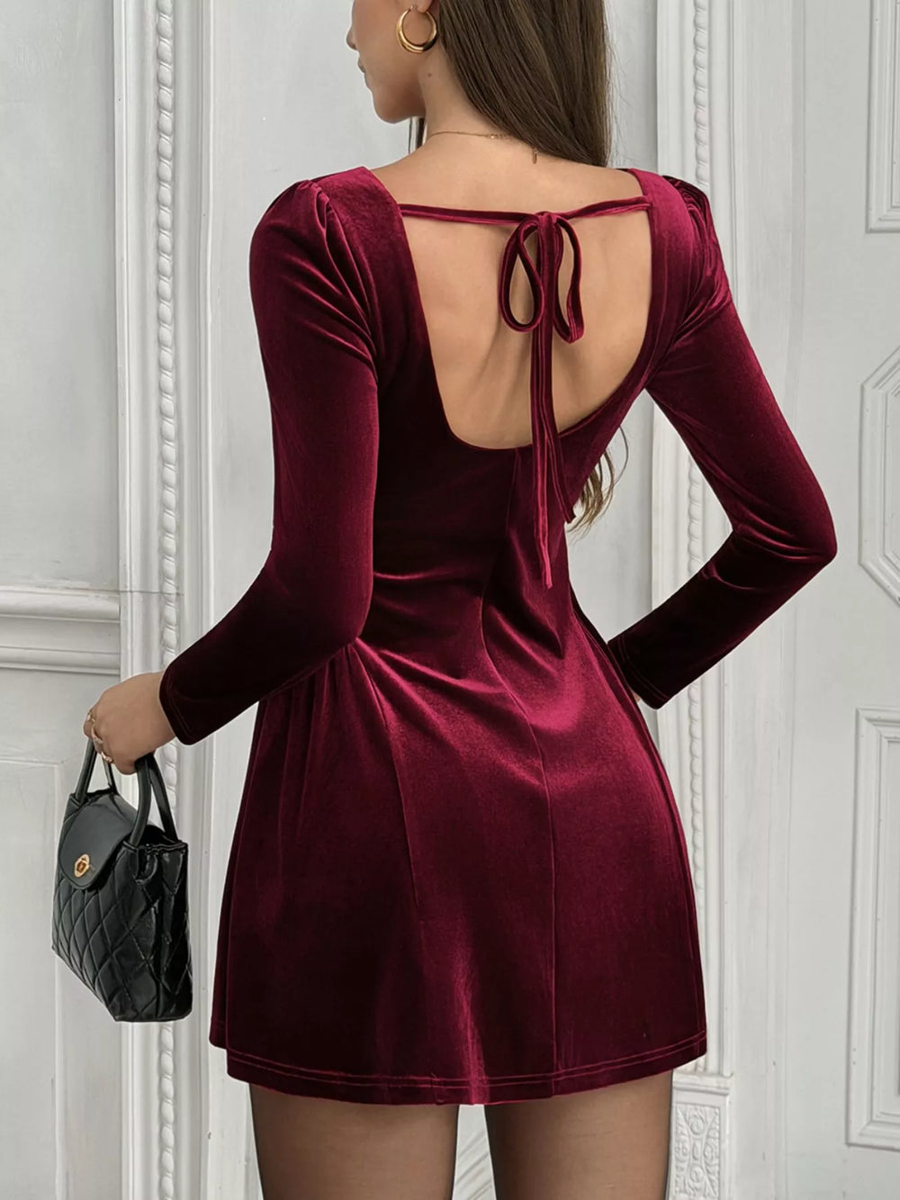 Elegant Velvet Square Neck Long Sleeve Mini Dress